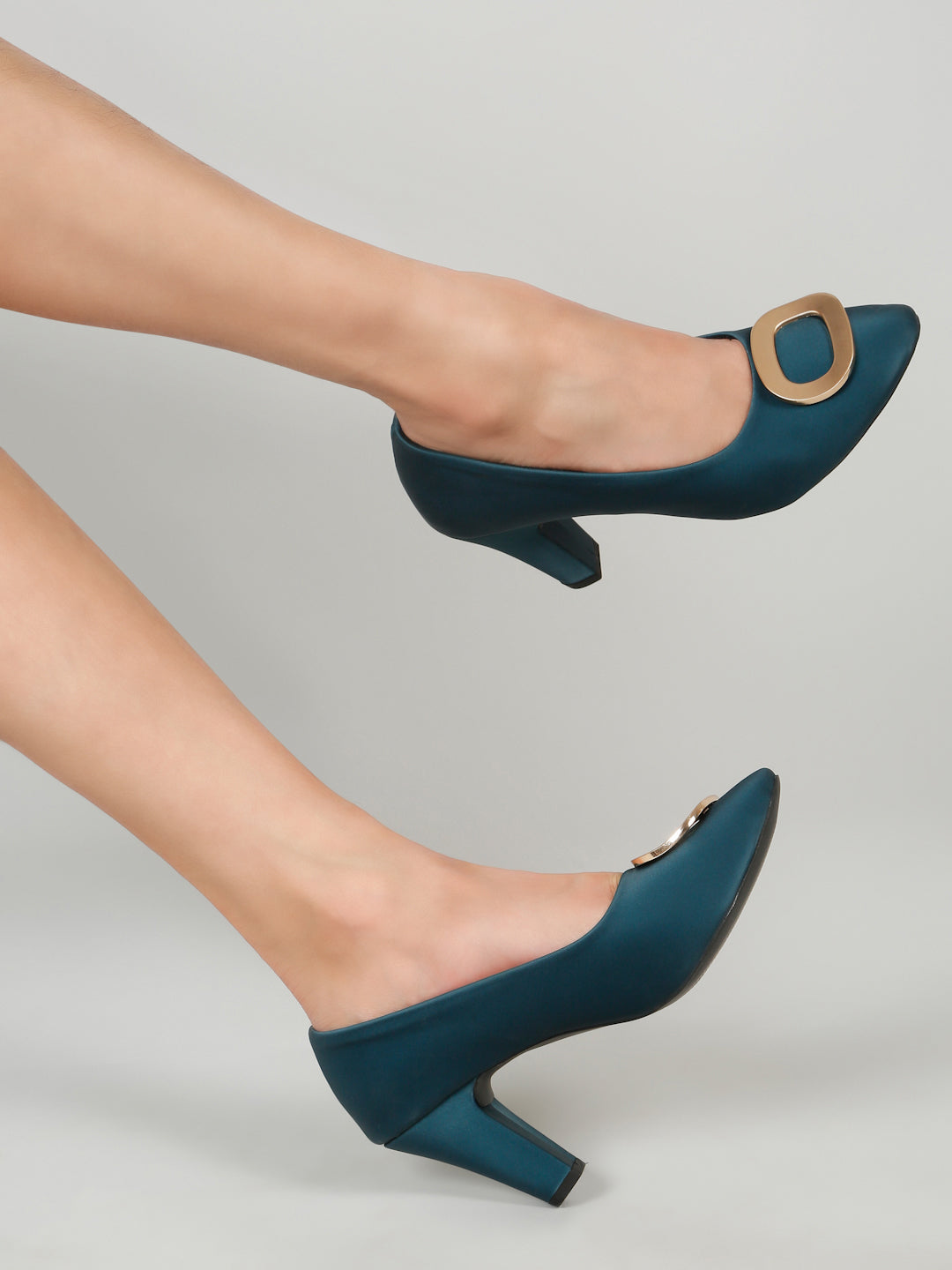 PUMPS-2952