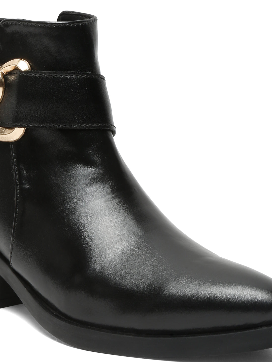 BOOT B506