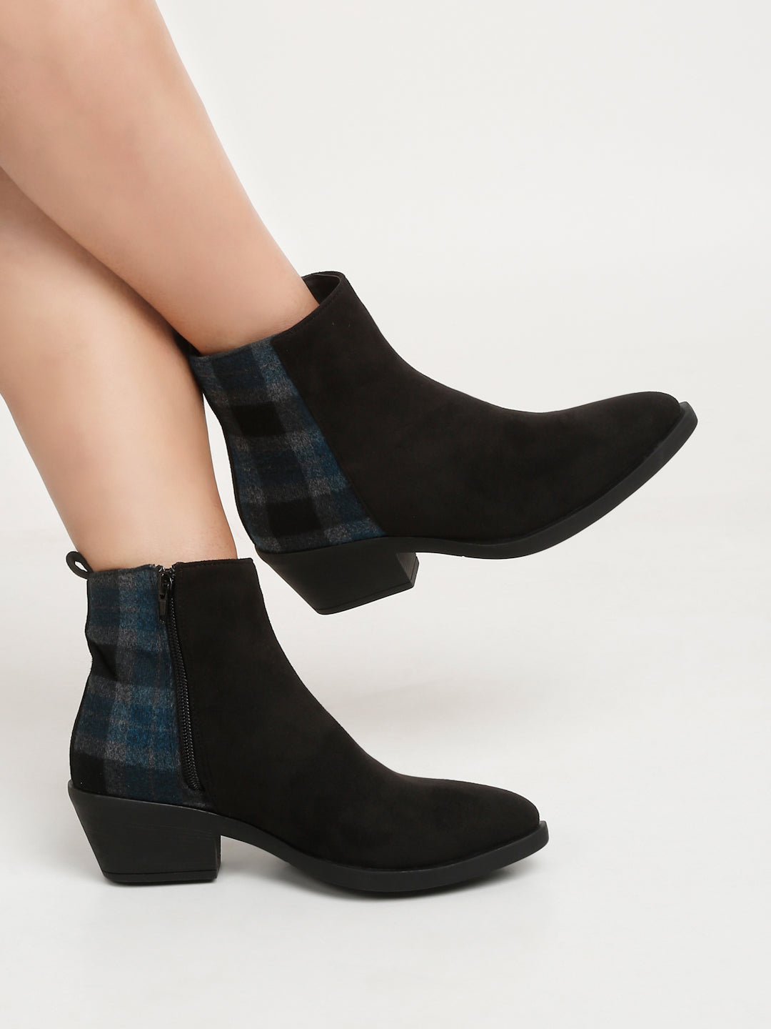Boots B518
