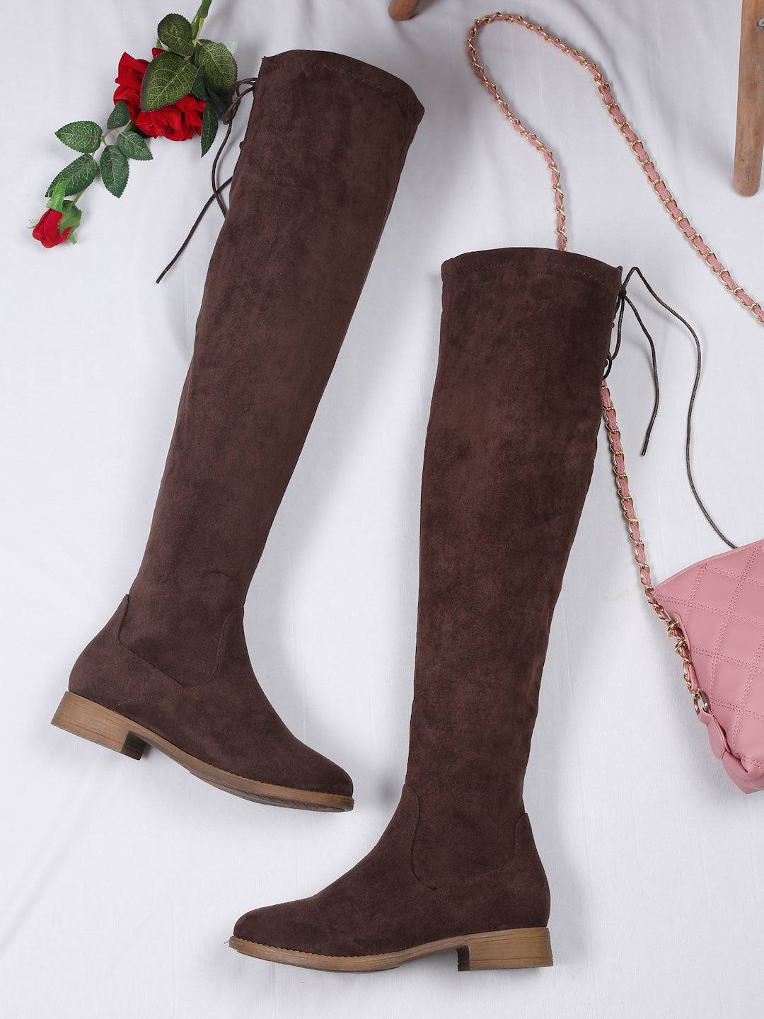 BOOT B668