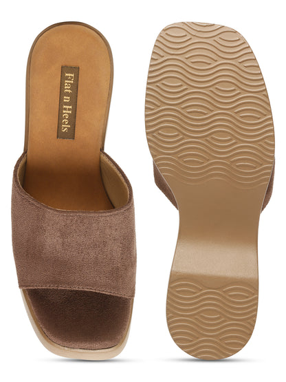 Wedge Heeled Pump