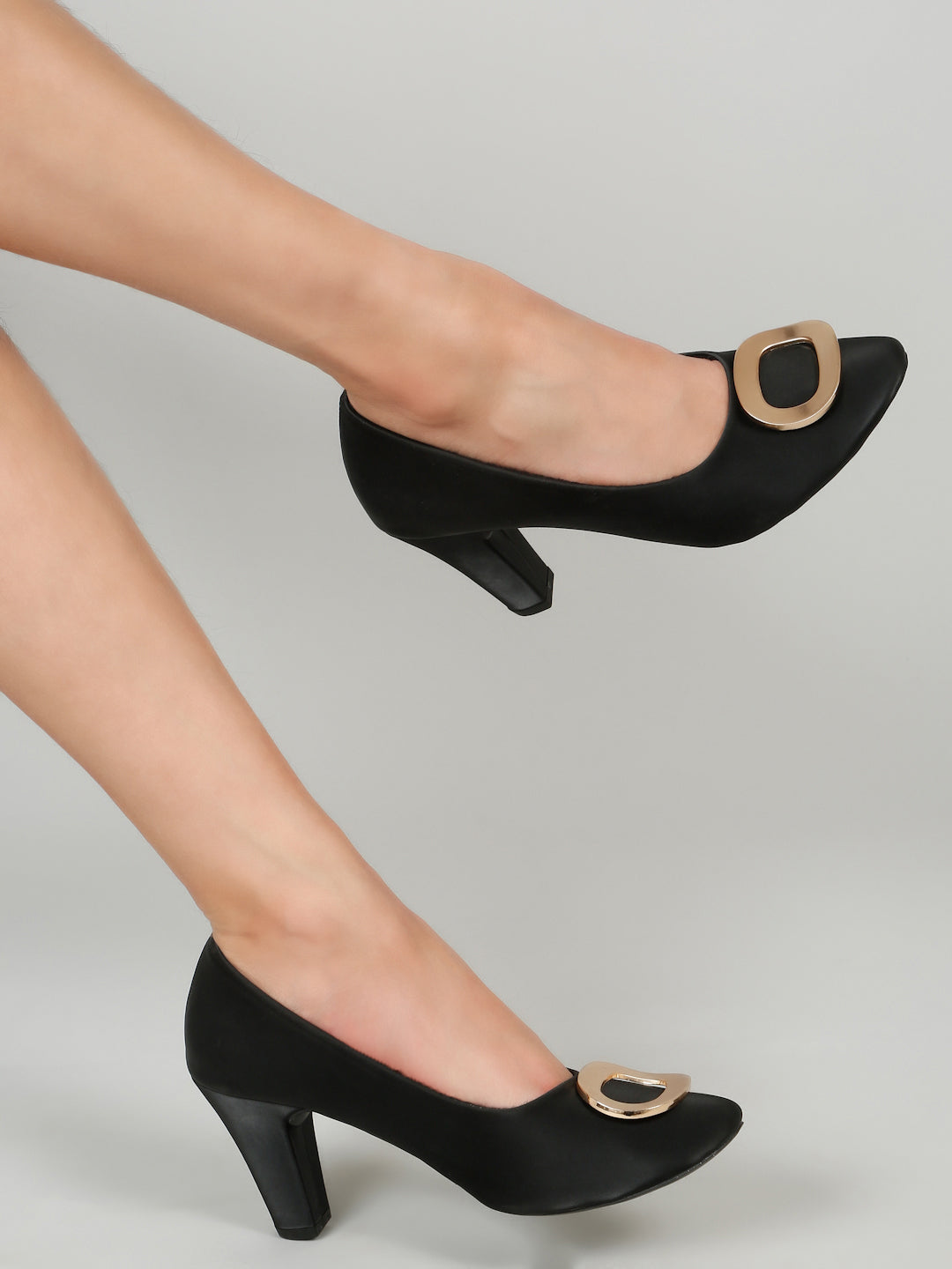 PUMPS-2952