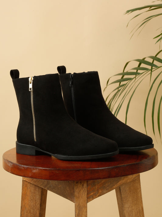 Boots-AV172