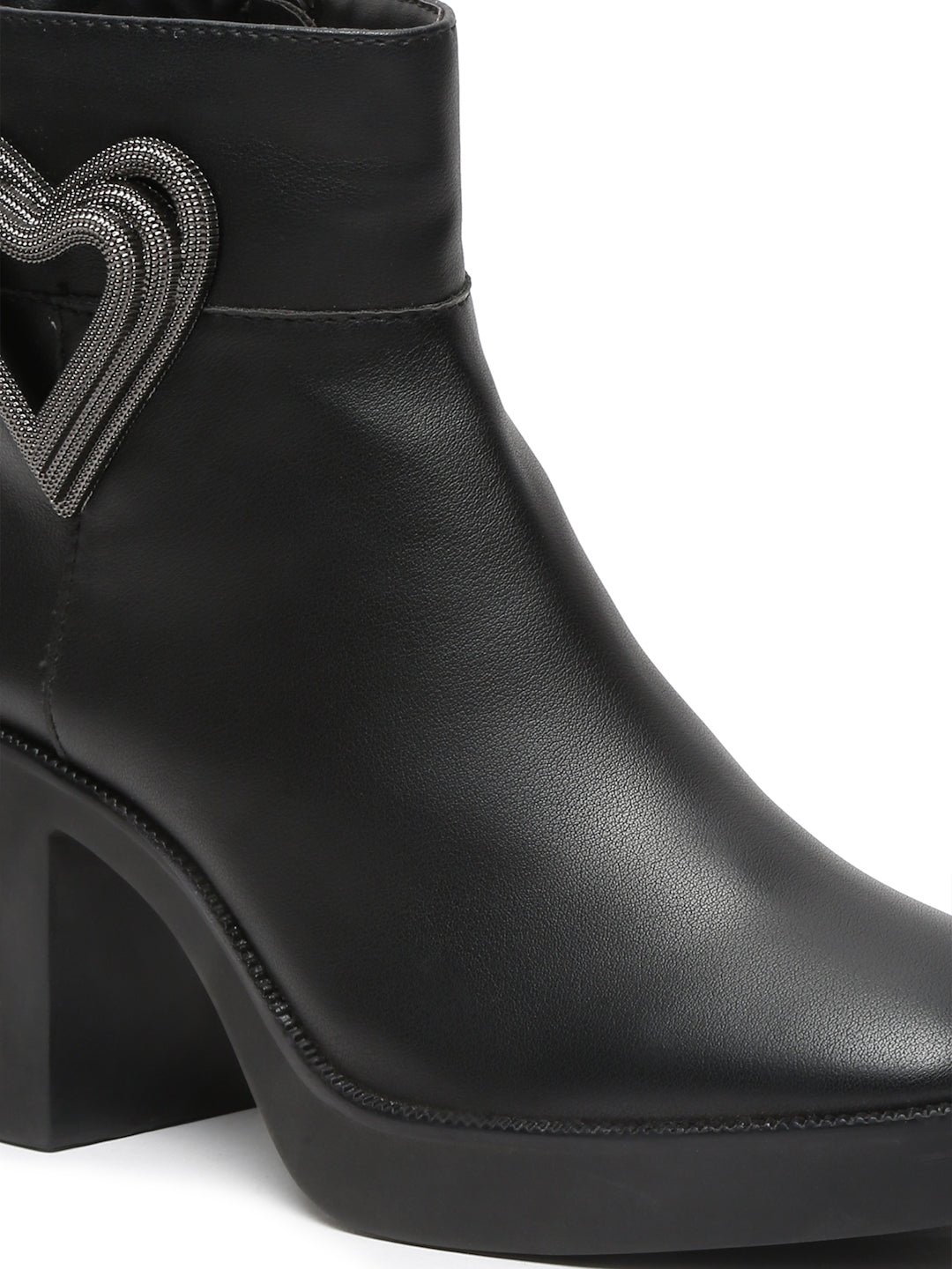 BOOTS B100