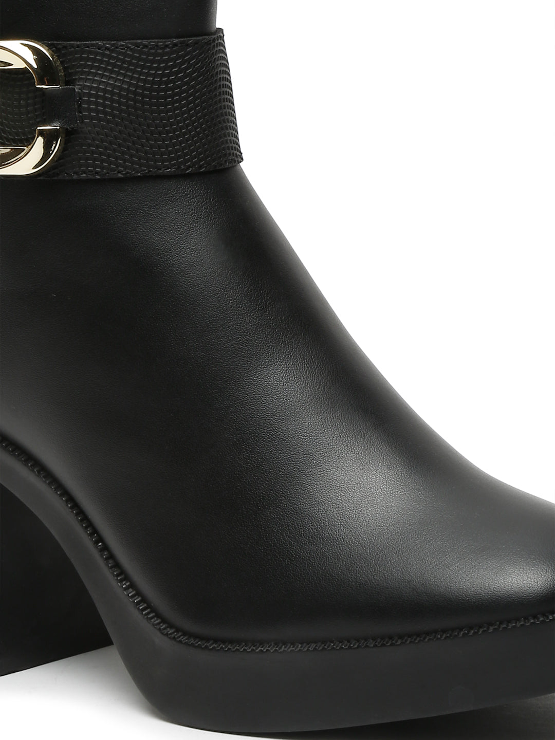 BOOT B101