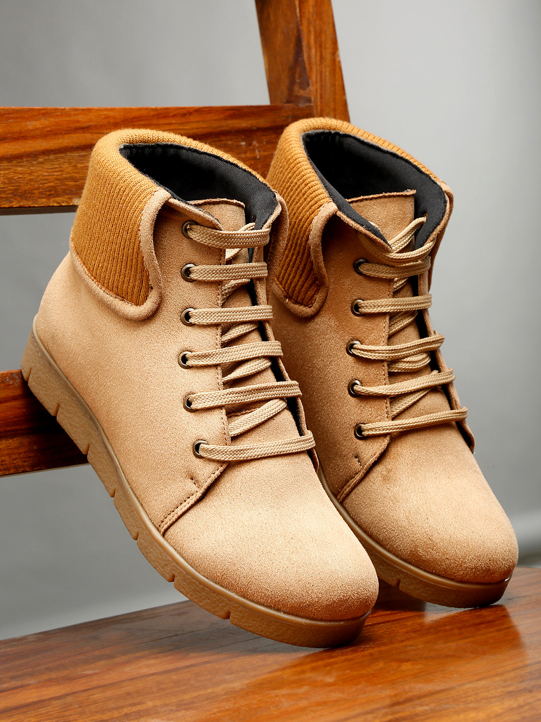 BOOTS B102