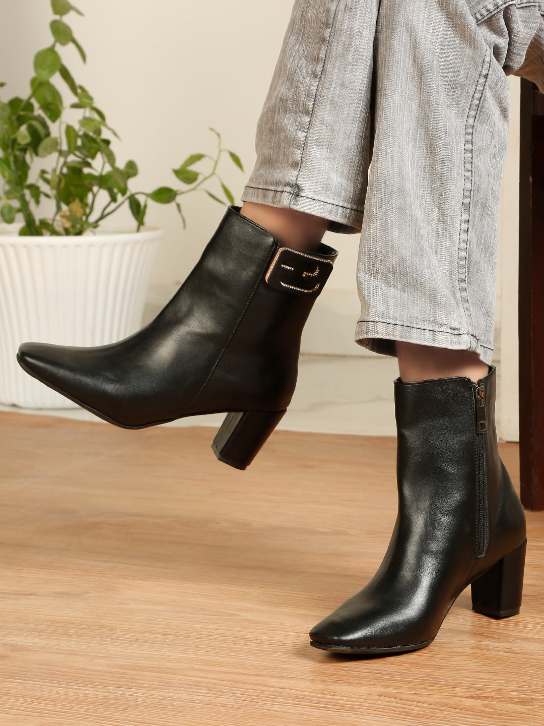 Boots-HB01