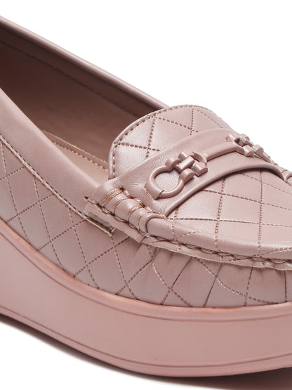 Flat n Heels Women's Pink Slip-On Loafers