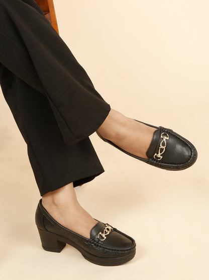 Flat n Heels Women's Black Slip-On Loafers